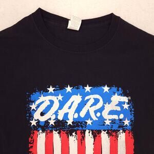 DARE Short Sleeve Crew Neck Graphic T-Shirt Adult Mens Size Medium M Black
